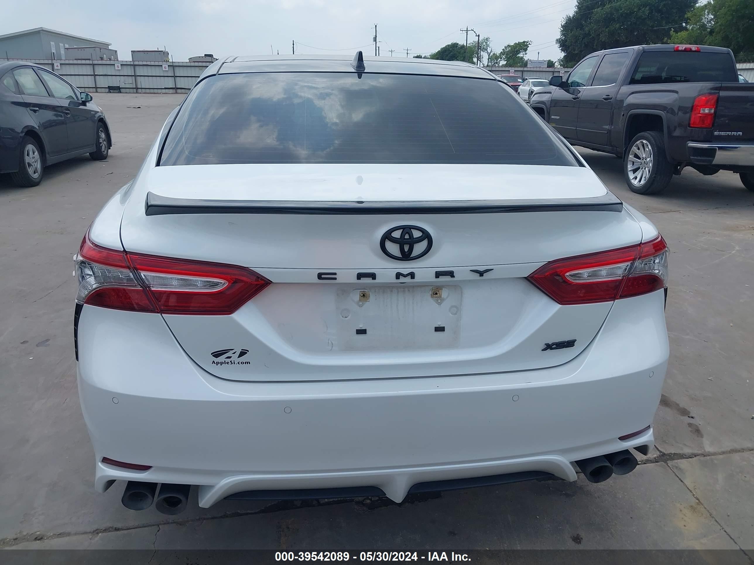 Photo 15 VIN: 4T1B61HK5KU263787 - TOYOTA CAMRY 