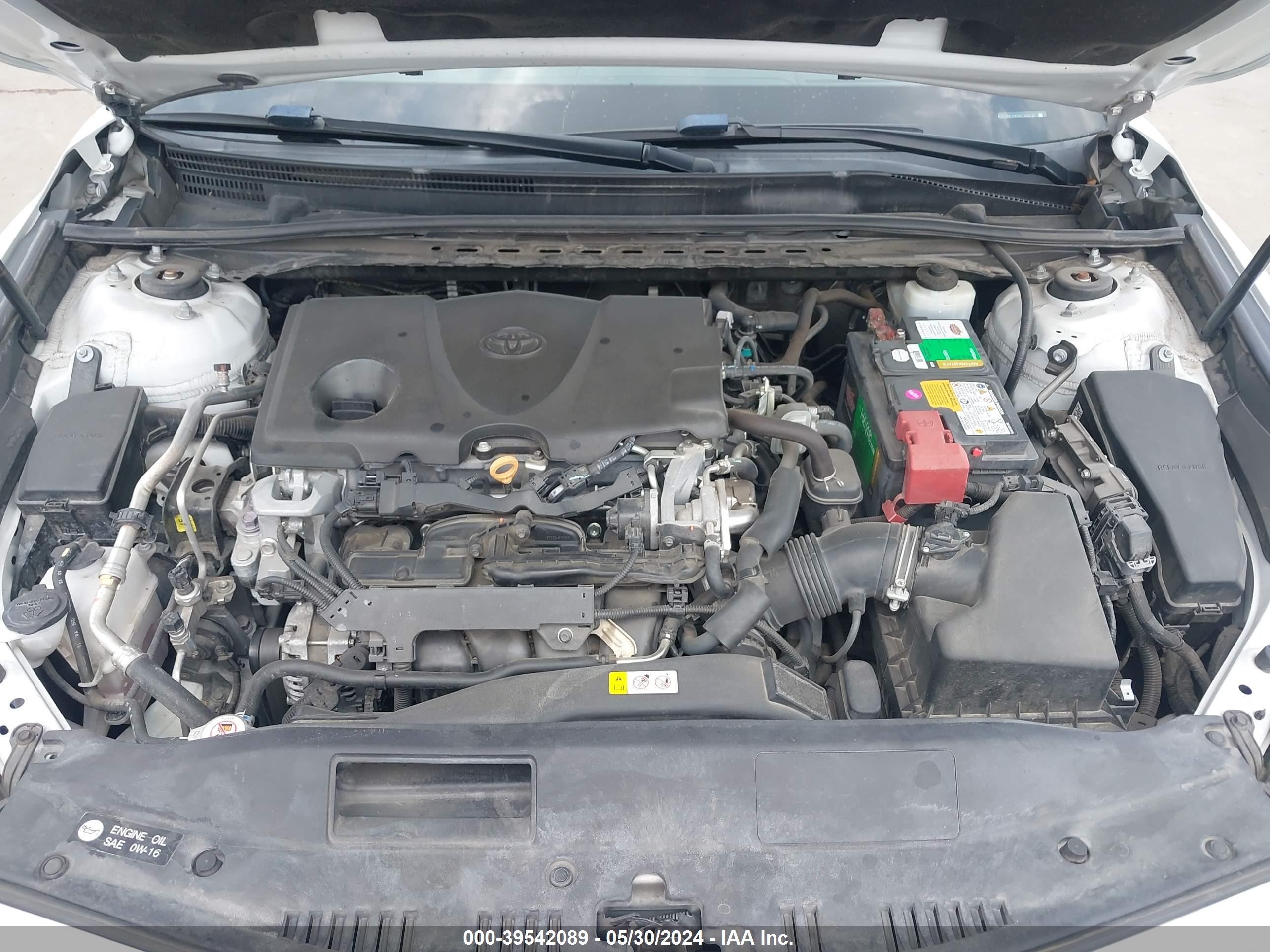 Photo 9 VIN: 4T1B61HK5KU263787 - TOYOTA CAMRY 