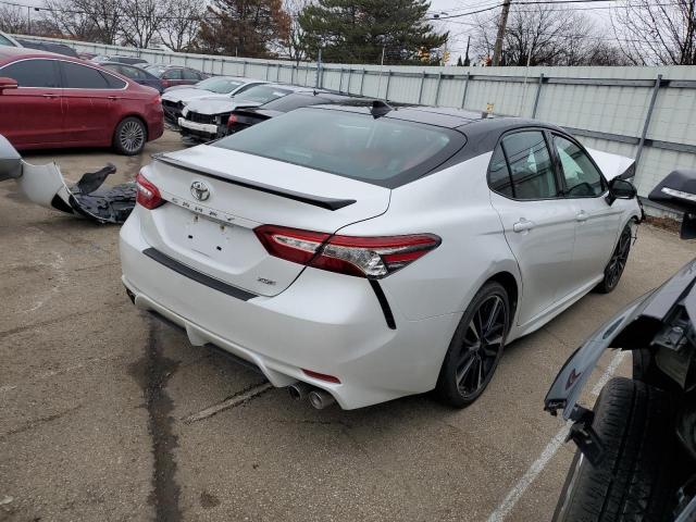 Photo 2 VIN: 4T1B61HK5KU288205 - TOYOTA CAMRY XSE 