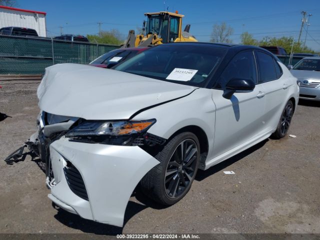 Photo 1 VIN: 4T1B61HK5KU295610 - TOYOTA CAMRY 