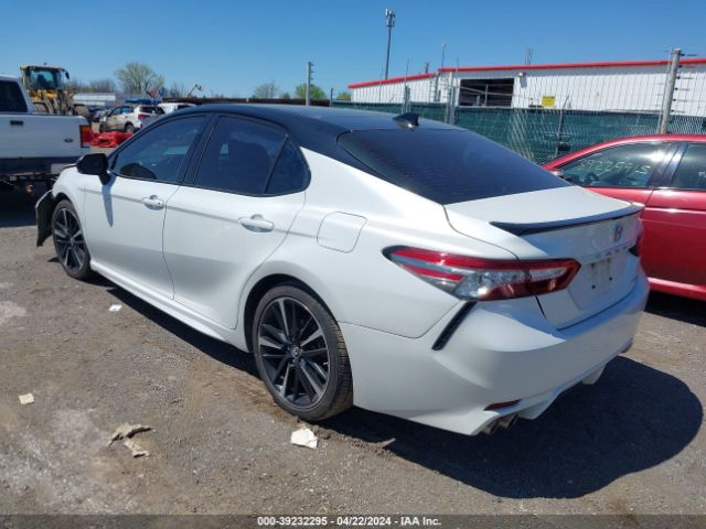 Photo 2 VIN: 4T1B61HK5KU295610 - TOYOTA CAMRY 