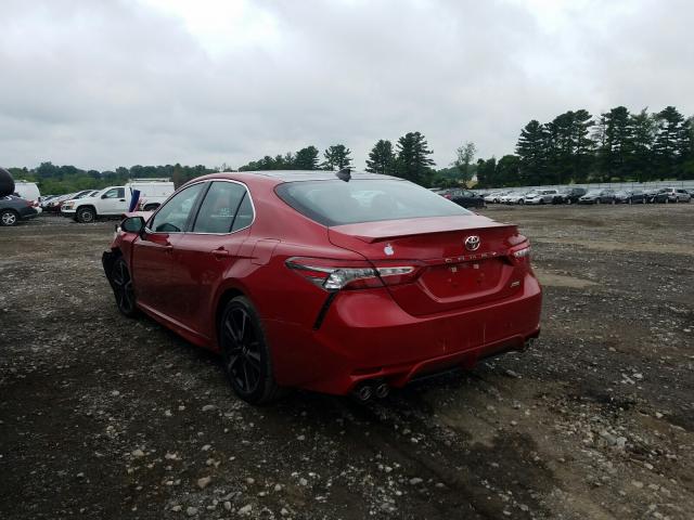 Photo 2 VIN: 4T1B61HK5KU299558 - TOYOTA CAMRY 