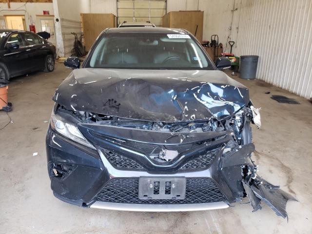 Photo 4 VIN: 4T1B61HK5KU683209 - TOYOTA CAMRY 