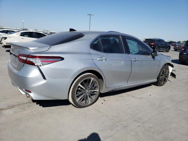 Photo 2 VIN: 4T1B61HK5KU694310 - TOYOTA CAMRY XSE 