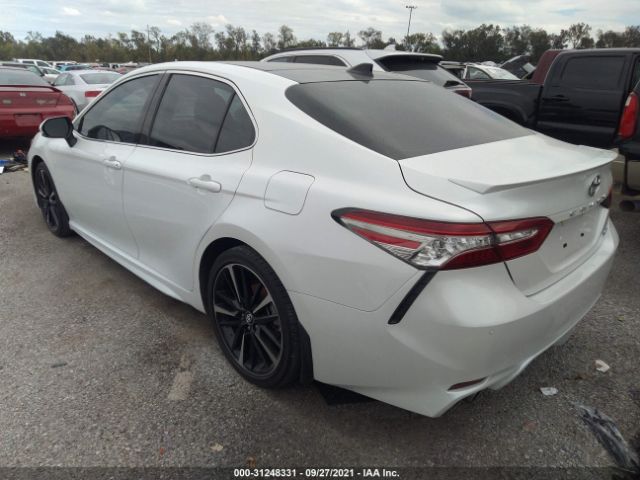 Photo 2 VIN: 4T1B61HK5KU741156 - TOYOTA CAMRY 