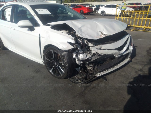 Photo 5 VIN: 4T1B61HK5KU769037 - TOYOTA CAMRY 