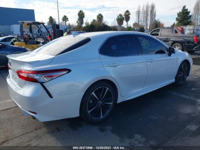 Photo 3 VIN: 4T1B61HK5KU777655 - TOYOTA CAMRY 