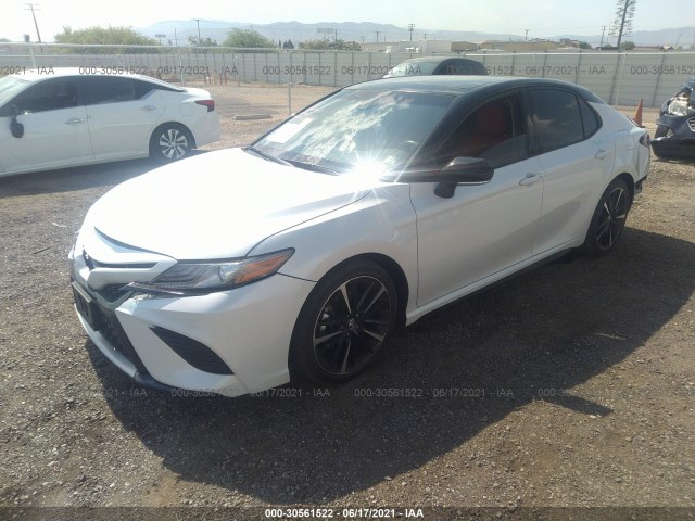 Photo 1 VIN: 4T1B61HK6JU091784 - TOYOTA CAMRY 