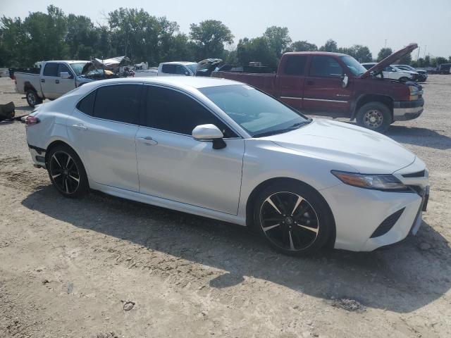 Photo 3 VIN: 4T1B61HK6JU117638 - TOYOTA CAMRY XSE 