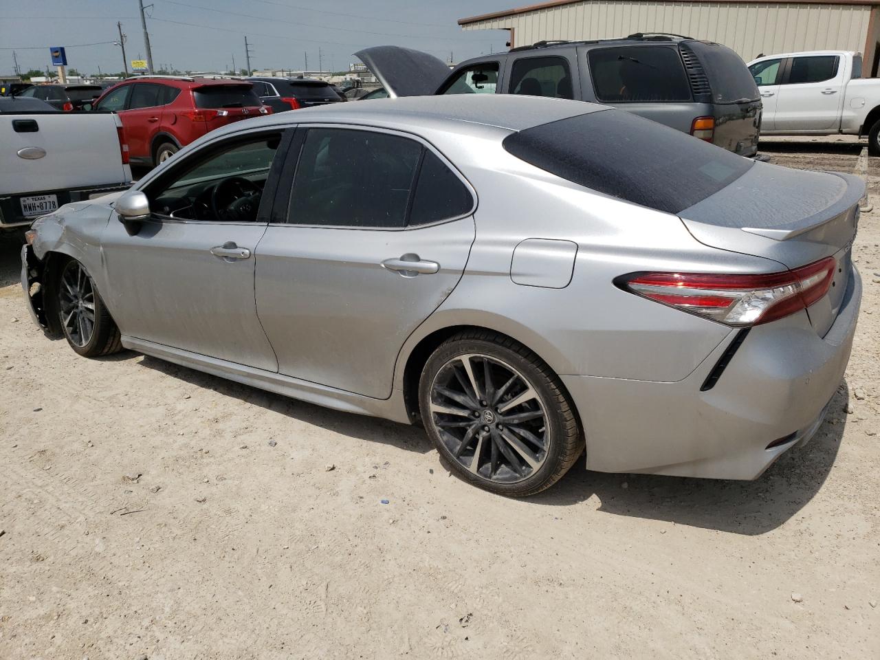 Photo 1 VIN: 4T1B61HK6JU121169 - TOYOTA CAMRY 