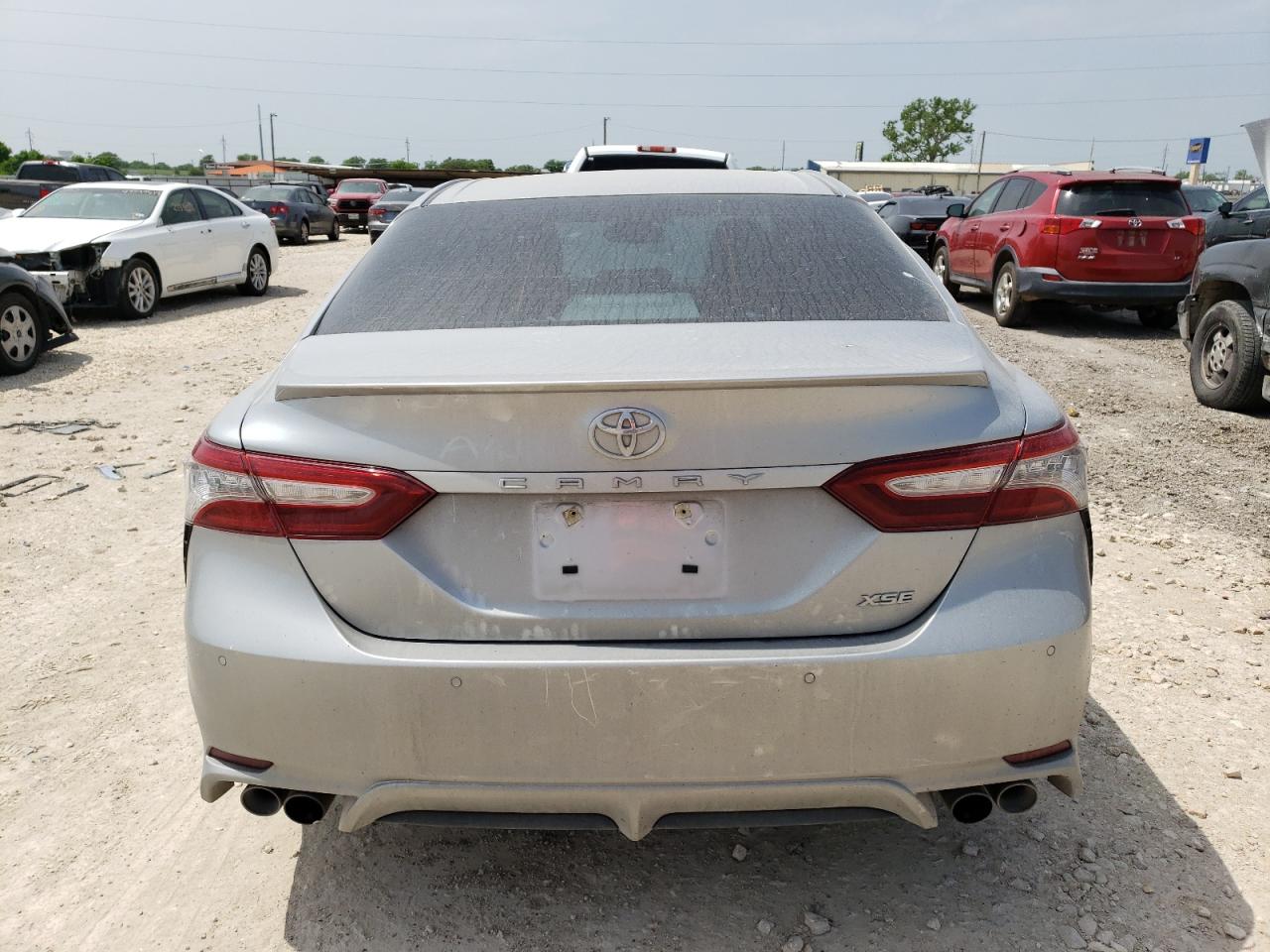 Photo 5 VIN: 4T1B61HK6JU121169 - TOYOTA CAMRY 