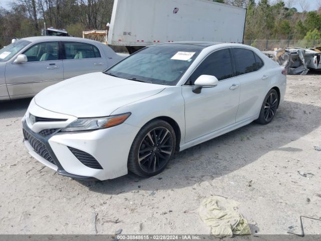 Photo 1 VIN: 4T1B61HK6JU133595 - TOYOTA CAMRY 