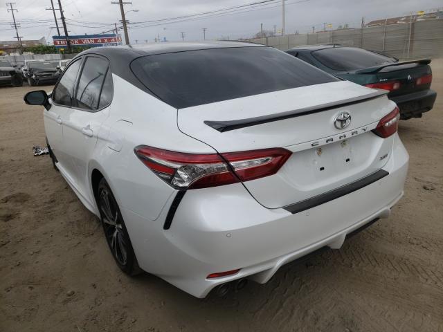 Photo 2 VIN: 4T1B61HK6JU140272 - TOYOTA CAMRY XSE 