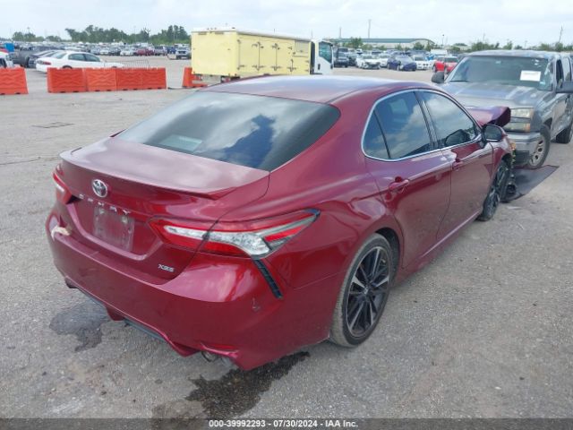 Photo 3 VIN: 4T1B61HK6JU584896 - TOYOTA CAMRY 