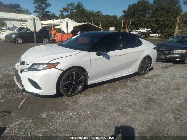 Photo 1 VIN: 4T1B61HK6KU180482 - TOYOTA CAMRY 