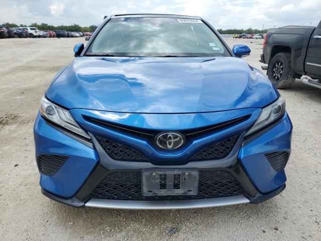 Photo 4 VIN: 4T1B61HK6KU184712 - TOYOTA CAMRY XSE 