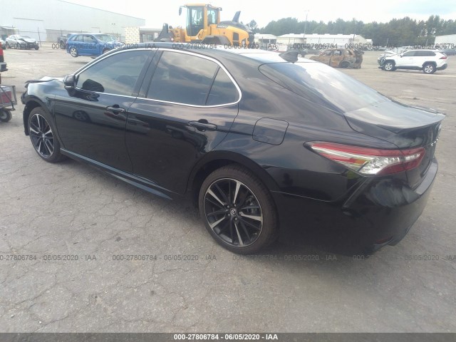 Photo 2 VIN: 4T1B61HK6KU699239 - TOYOTA CAMRY 