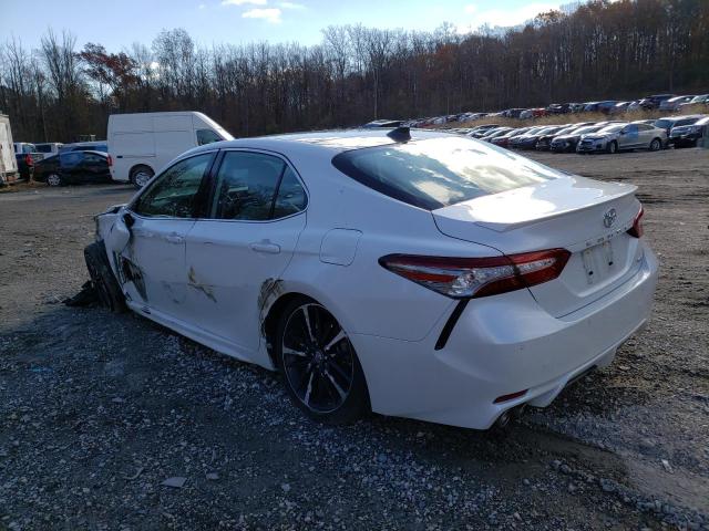 Photo 2 VIN: 4T1B61HK6KU706299 - TOYOTA CAMRY XSE 