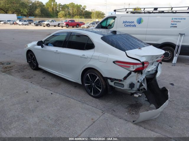 Photo 2 VIN: 4T1B61HK6KU791192 - TOYOTA CAMRY 