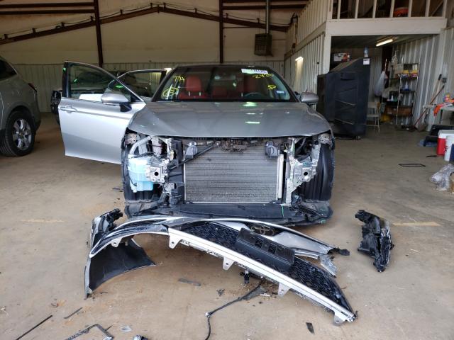 Photo 8 VIN: 4T1B61HK7JU002420 - TOYOTA CAMRY XSE 