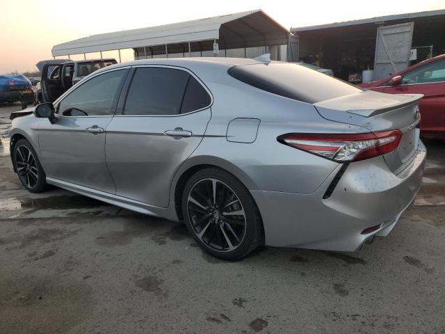 Photo 1 VIN: 4T1B61HK7JU059720 - TOYOTA CAMRY 