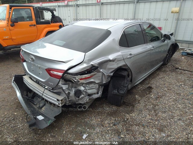 Photo 3 VIN: 4T1B61HK7JU077182 - TOYOTA CAMRY 