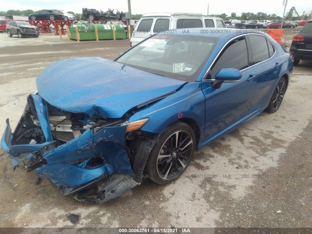 Photo 1 VIN: 4T1B61HK7JU082186 - TOYOTA CAMRY 