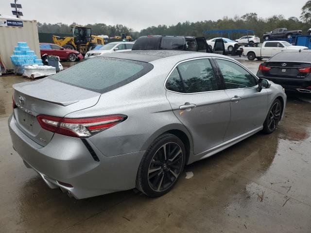 Photo 2 VIN: 4T1B61HK7JU128244 - TOYOTA CAMRY XSE 