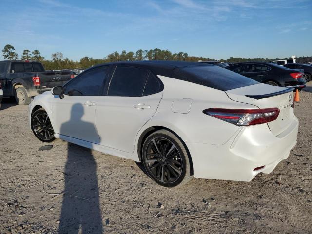 Photo 1 VIN: 4T1B61HK7JU138742 - TOYOTA CAMRY XSE 