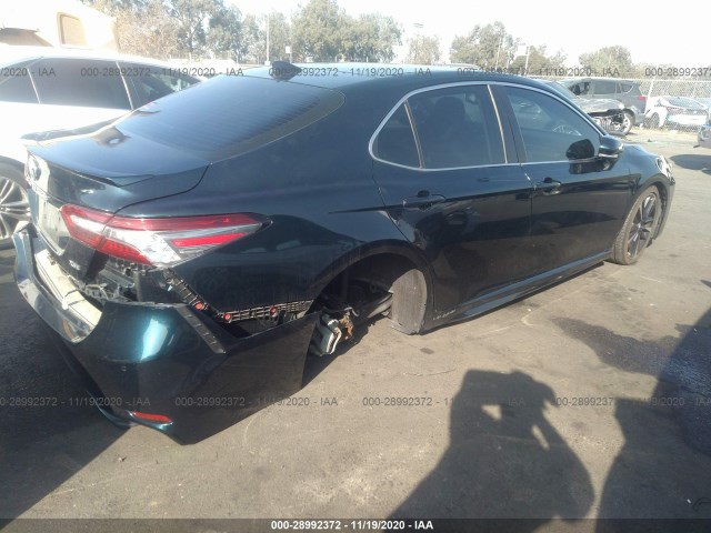 Photo 3 VIN: 4T1B61HK7JU509818 - TOYOTA CAMRY 