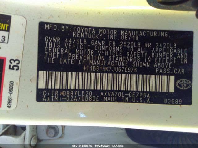 Photo 8 VIN: 4T1B61HK7JU670976 - TOYOTA CAMRY 