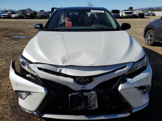 Photo 4 VIN: 4T1B61HK7KU271373 - TOYOTA CAMRY 