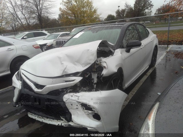 Photo 1 VIN: 4T1B61HK8JU037239 - TOYOTA CAMRY 