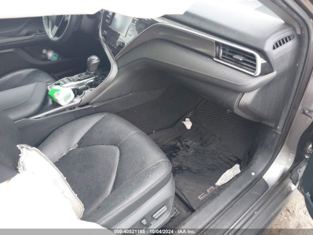 Photo 4 VIN: 4T1B61HK8JU059130 - TOYOTA CAMRY 