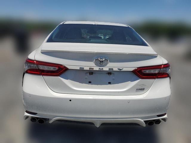 Photo 5 VIN: 4T1B61HK8JU059998 - TOYOTA CAMRY 