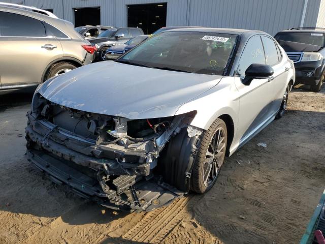 Photo 1 VIN: 4T1B61HK8JU075117 - TOYOTA CAMRY XSE 