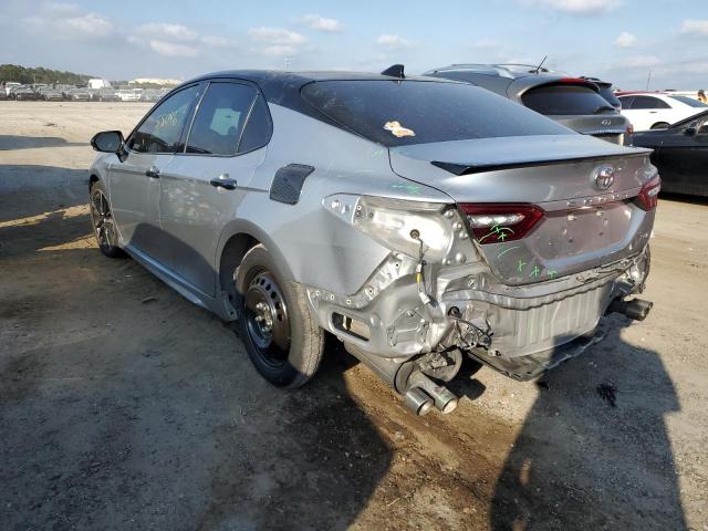 Photo 2 VIN: 4T1B61HK8JU075117 - TOYOTA CAMRY XSE 