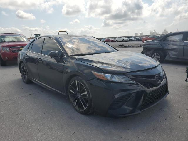 Photo 3 VIN: 4T1B61HK8JU104809 - TOYOTA CAMRY 