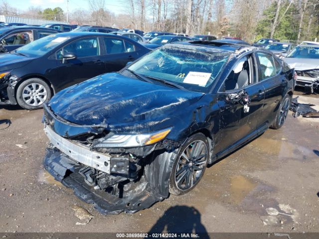 Photo 1 VIN: 4T1B61HK8JU118466 - TOYOTA CAMRY 