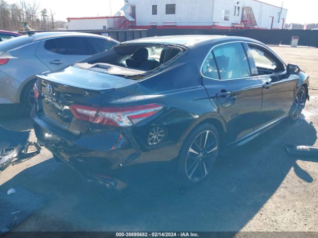 Photo 3 VIN: 4T1B61HK8JU118466 - TOYOTA CAMRY 