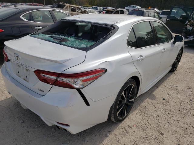 Photo 3 VIN: 4T1B61HK8JU123098 - TOYOTA CAMRY XSE 