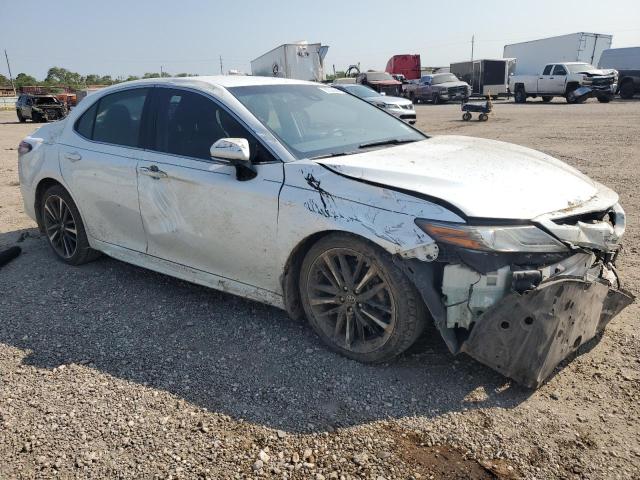 Photo 3 VIN: 4T1B61HK8JU123103 - TOYOTA CAMRY XSE 