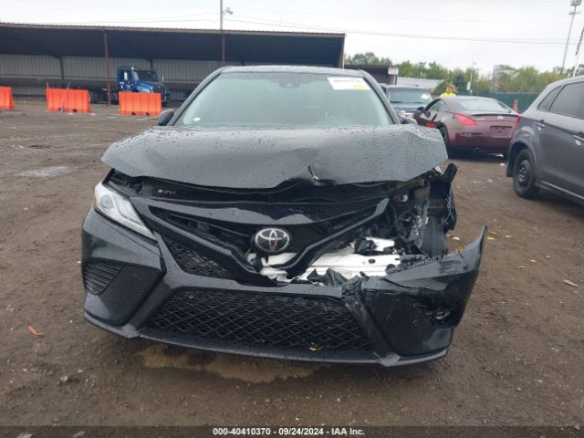 Photo 5 VIN: 4T1B61HK8JU125918 - TOYOTA CAMRY 