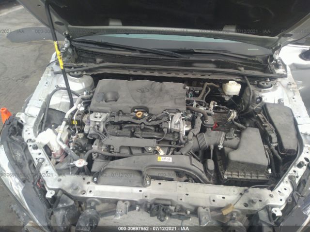 Photo 9 VIN: 4T1B61HK8JU507771 - TOYOTA CAMRY 