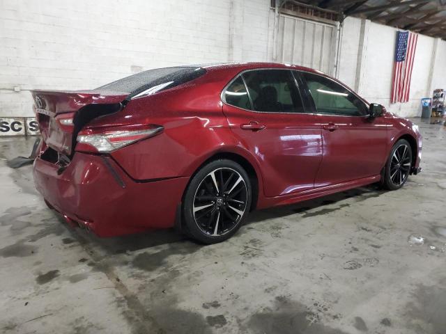 Photo 2 VIN: 4T1B61HK8JU516597 - TOYOTA CAMRY 