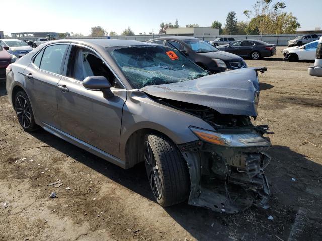 Photo 3 VIN: 4T1B61HK8JU519063 - TOYOTA CAMRY XSE 