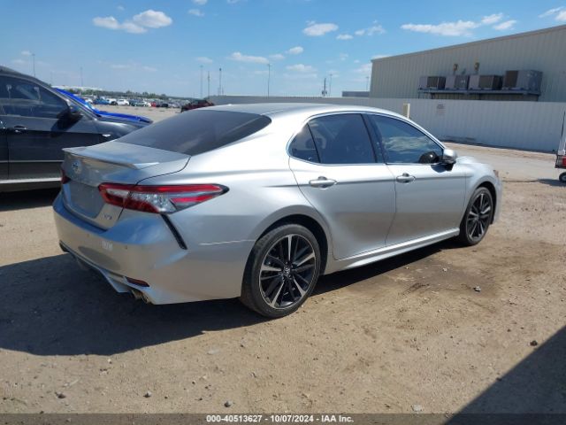 Photo 3 VIN: 4T1B61HK8JU521881 - TOYOTA CAMRY 