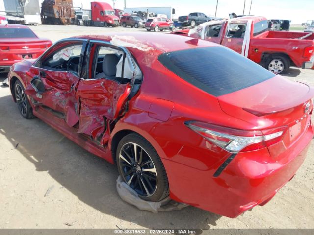 Photo 2 VIN: 4T1B61HK8KU235840 - TOYOTA CAMRY 