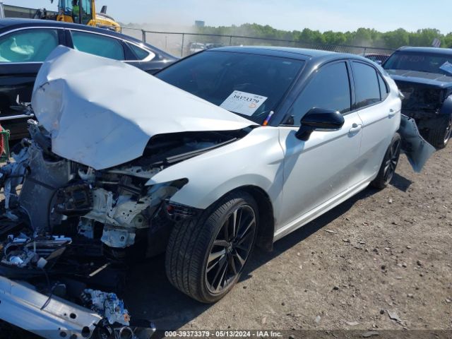 Photo 1 VIN: 4T1B61HK8KU249608 - TOYOTA CAMRY 