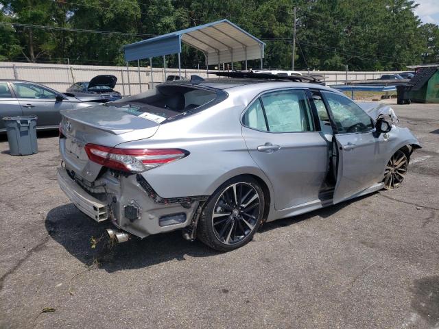 Photo 2 VIN: 4T1B61HK8KU269759 - TOYOTA CAMRY XSE 